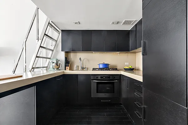 Rented by Compass | media 2