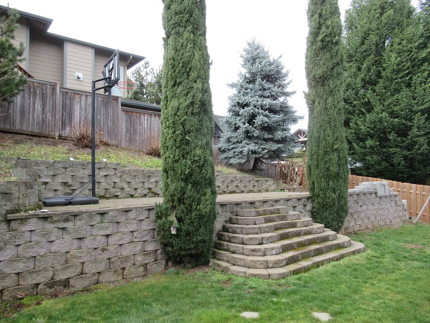 Large Four Bedroom in South Salem — Photo 3