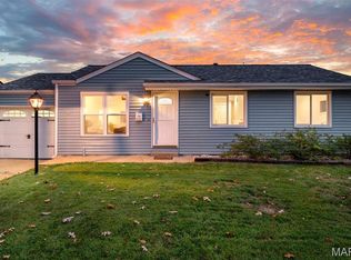 6320 Ashbury Dr, Saint Louis, MO 63123