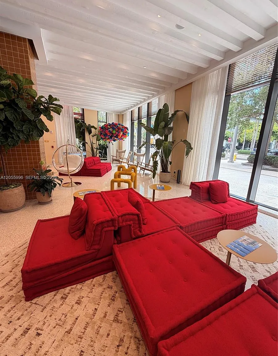 The Standard Residences Mi — Photo 2