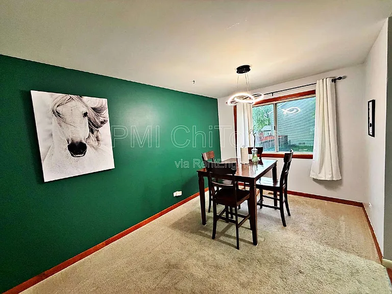 800 W Beechtree Ln — Photo 5