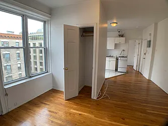 Rented by Salon Realty Corp
