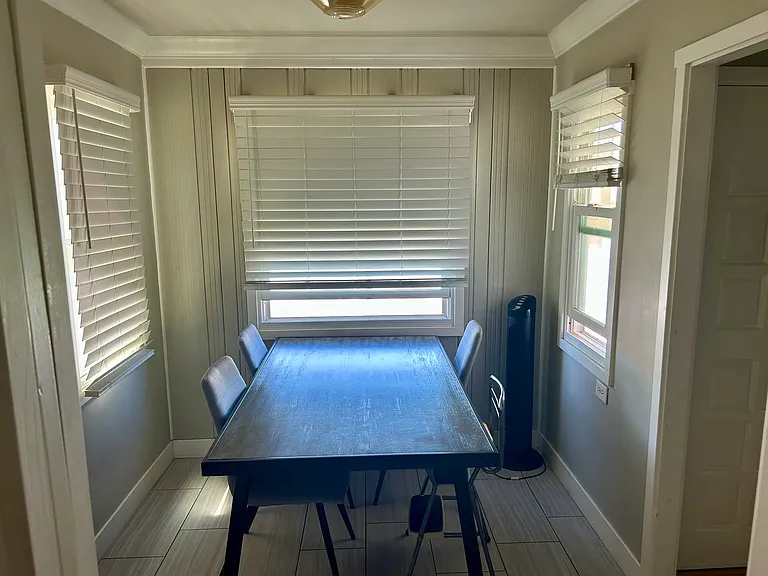 Ingraham St — Photo 10