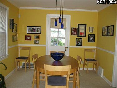 5th image of 448 Oakmoor Ave