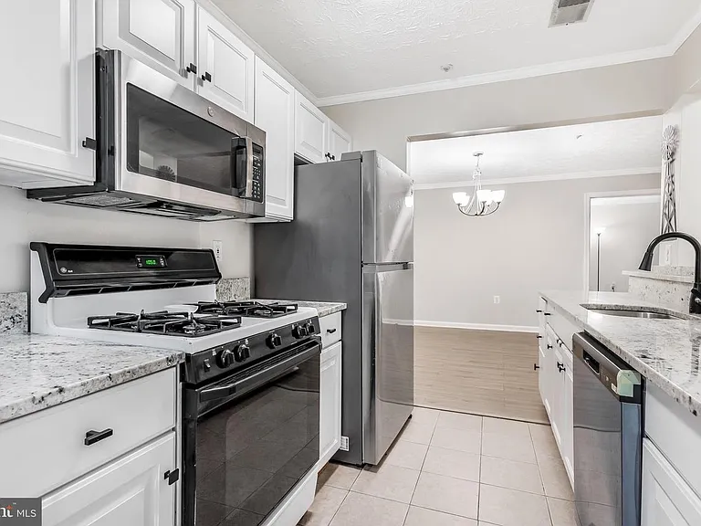 653 Burtons Cove Way #1 — Photo 2