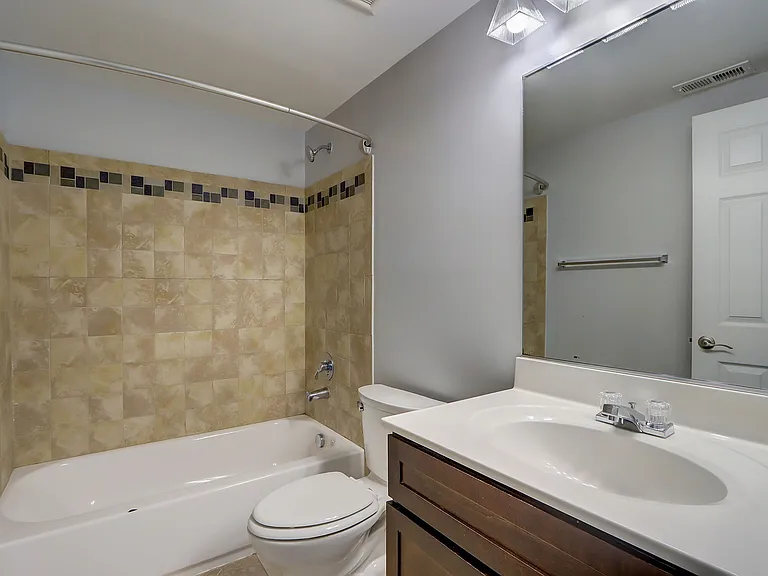 21-web-or-mls-E Furnace Branch Rd-021