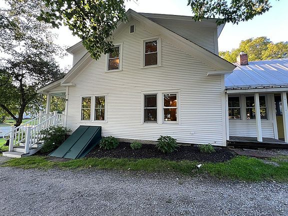 5th image of 965 S Main St