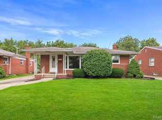 8619 Glengary St, Dearborn Heights, MI 48127
