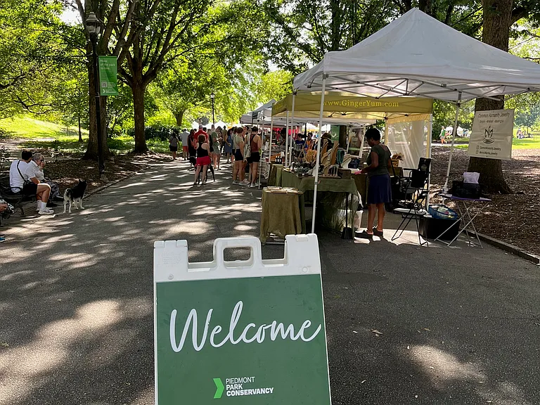 Easy walk to Piedmont Park Farmers Market!