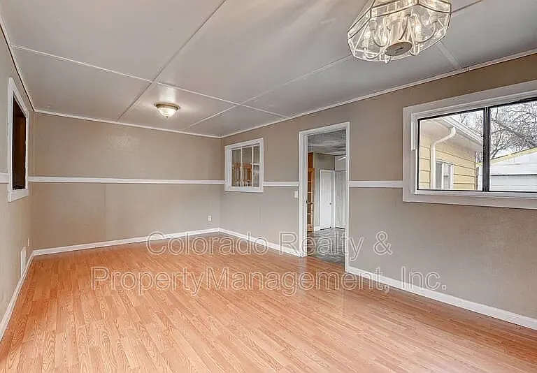 7770 Meade St — Photo 5