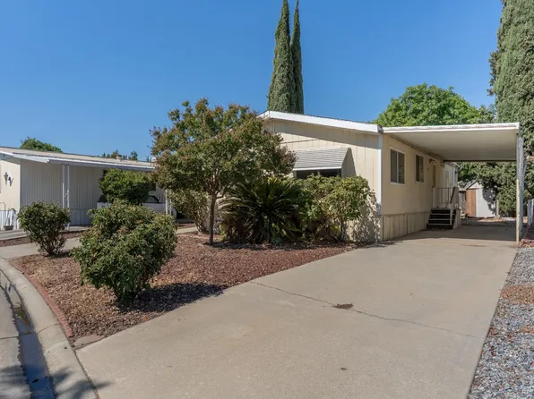 1218 E Cleveland Ave Space 12, Madera, CA 93638