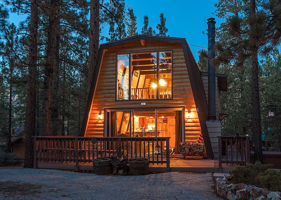 1st image of 42628 Juniper Dr
