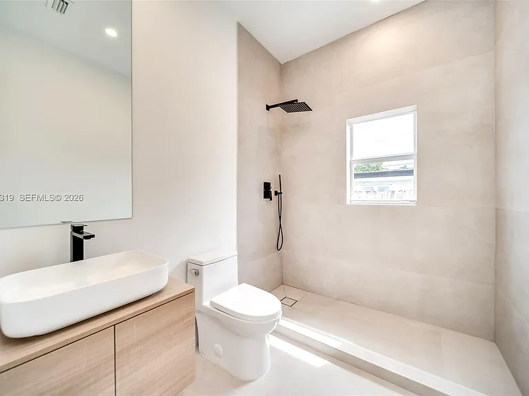 8990 N Miami Ave — Photo 34