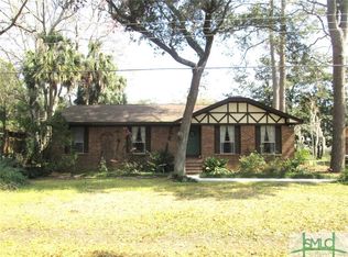 910 Woodpecker Rd, Savannah, GA 31410