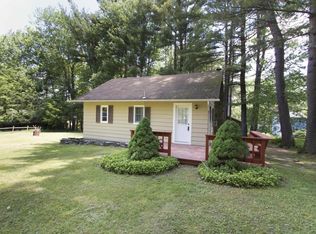 101 Colony Cove Lakeview Dr, Tafton, PA 18464