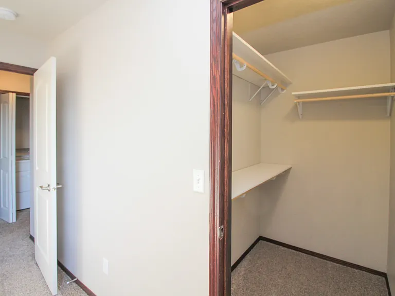 1013 Tanner Ct — Photo 12