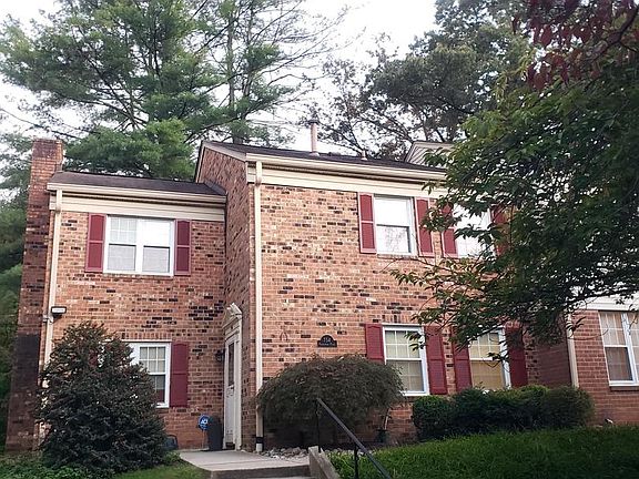 2nd image of 754 Princeton Pl Unit 1-754