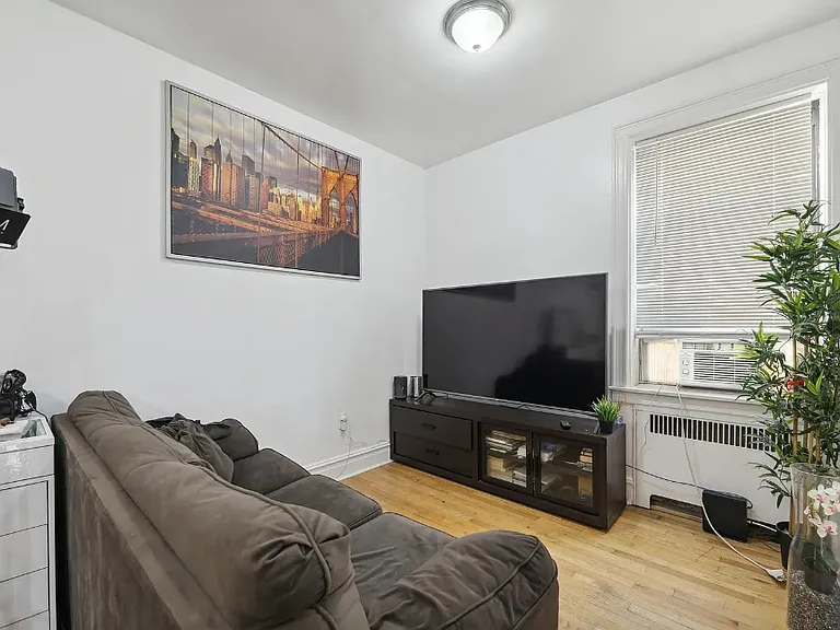 1722 Kennedy Blvd #31 — Photo 3