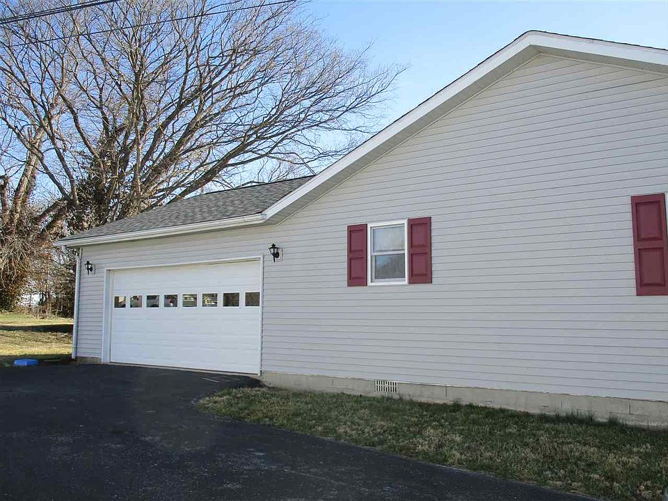 2nd image of 2011 34th St