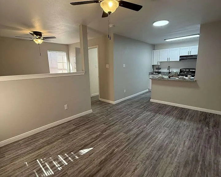 Woodvine Apartments — Photo 19