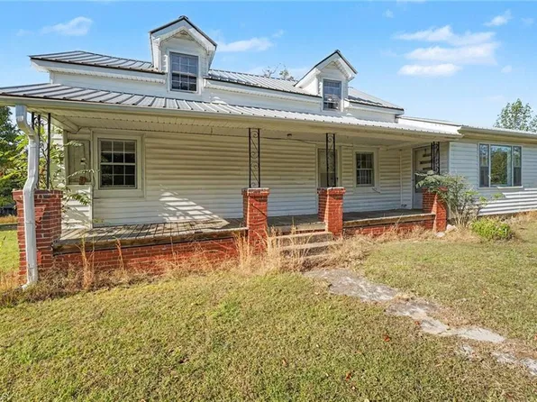 3264 State Highway 8 S, Walnut Cove, NC 27052