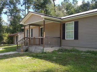 219 Lodge Rd, Waynesville, GA 31566