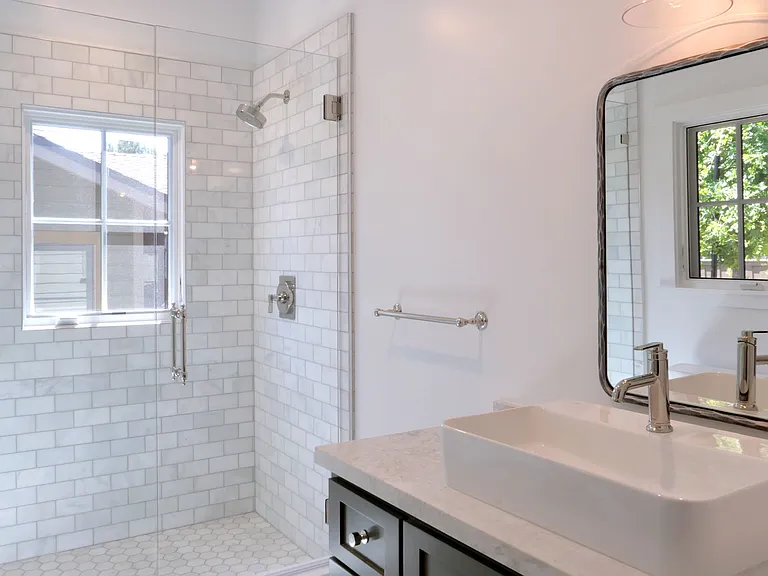 312-314 W Aliso St — Photo 8