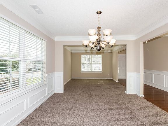 5th image of 10625 Haddington Dr NW