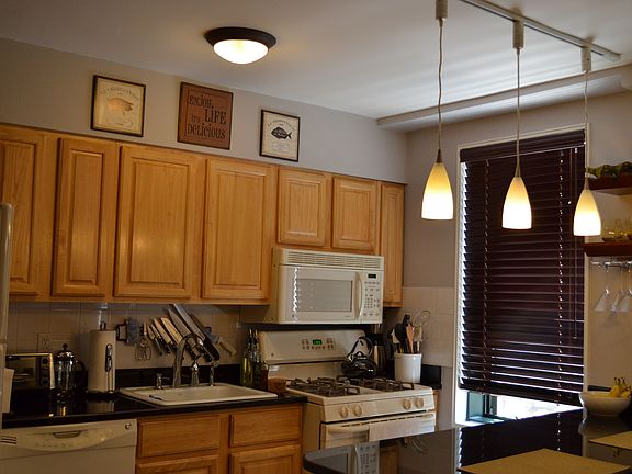 2nd image of 14021 Burden Cres APT 303