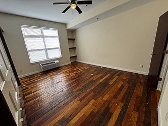 5th image of 1000 Porter St APT 9