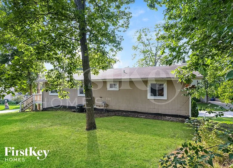 611 Lakewood Dr — Photo 18