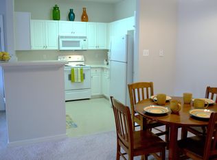 12405 Liverpool Ln APT 301, Chester, VA 23836