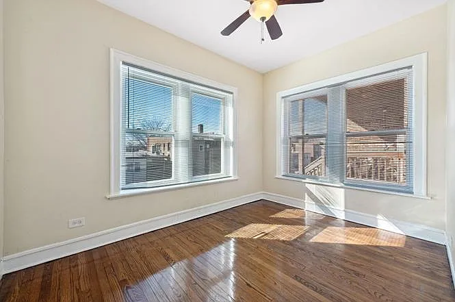 3 bed, 1400 sqft, $1,650 — Photo 1