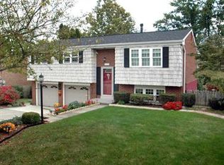 172 McAlister Dr, Pittsburgh, PA