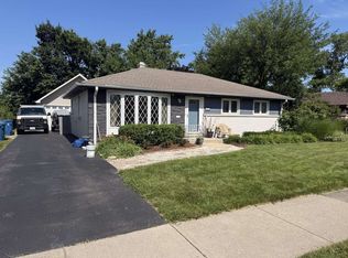 466 N Ridgeland Ave, Elmhurst, IL 60126