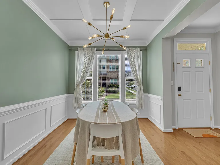 503 Village Loop Dr — Photo 6