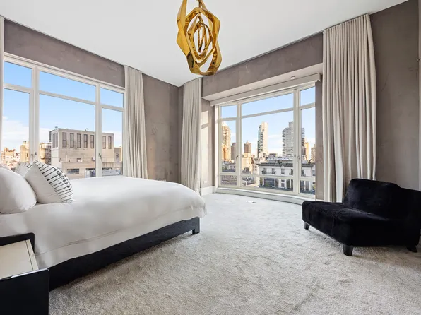 520 Park Avenue image 14 of 23