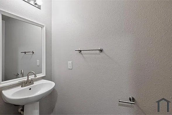 7718 American Holly Ct — Photo 18