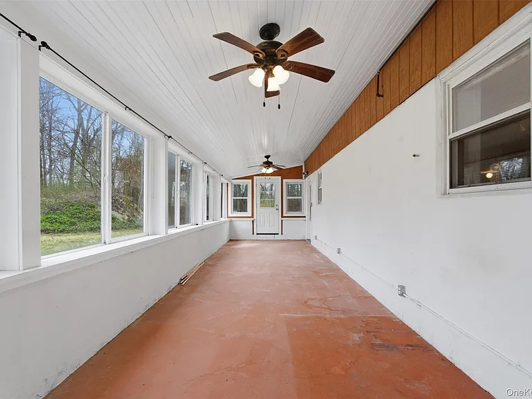 25 Woodland Terrace Ct — Photo 23