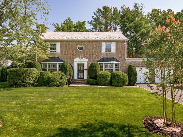 777 Hunt Ln