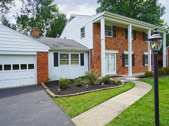 2nd image of 8573 Sturbridge Dr