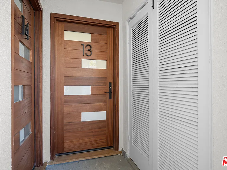 420 S Sepulveda Blvd #13 — Photo 7