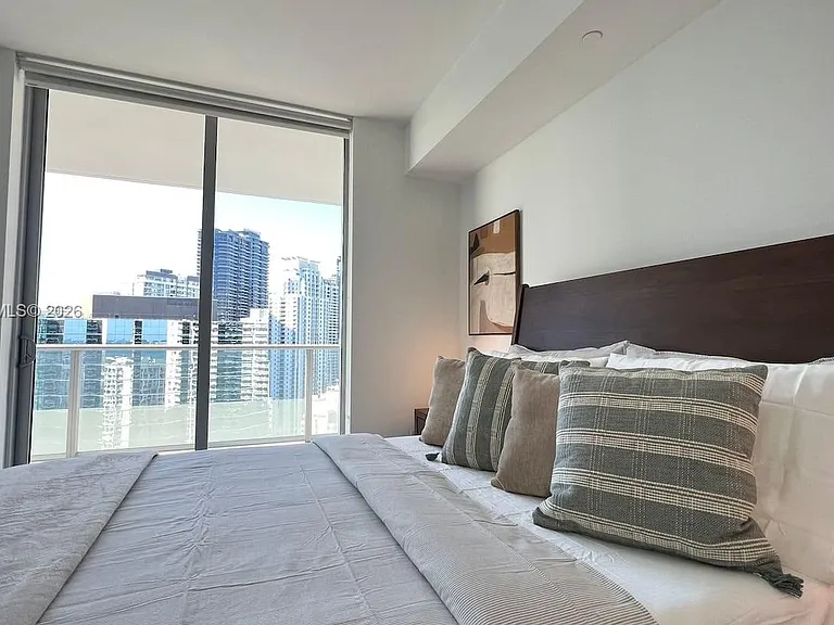 1300 Brickell Bay Dr #3400 — Photo 15