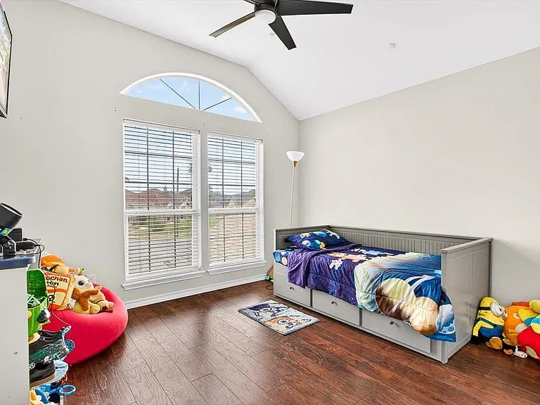 8417 Macarena Dr — Photo 27