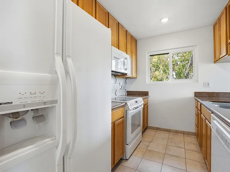 2101 Vanderslice Ct #18 — Photo 9