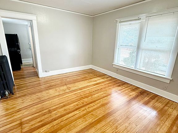 5th image of 611 N Cascade Ave APT 6