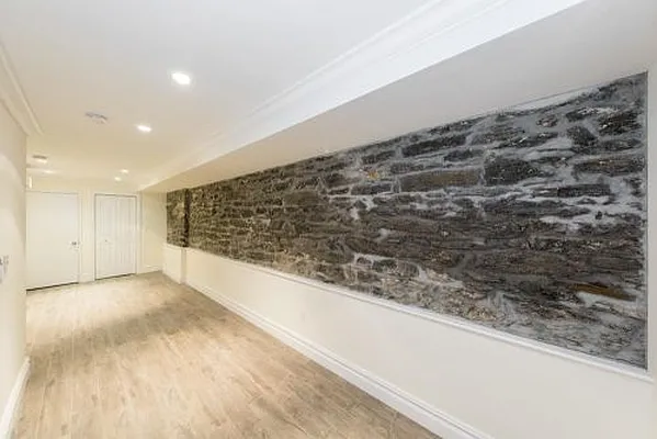 Rented by Icon Realty Management | media 27