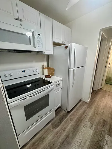 113 N Lakeside Dr #3 Photo 1