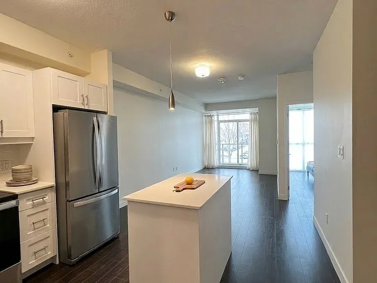 128 King St N #601 — Photo 3
