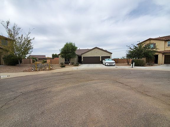 2nd image of 460 W Courts Redford Pl